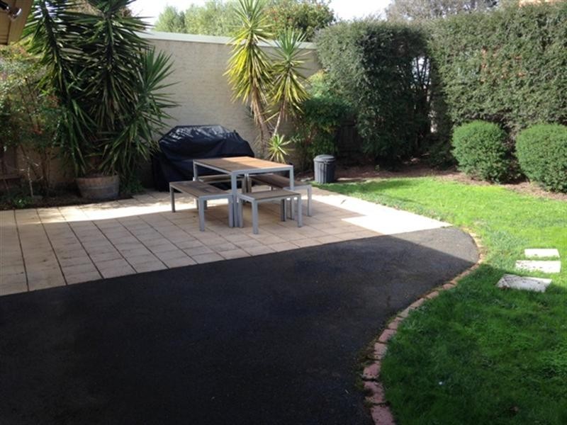 18 Robyn Drive, Nunawading VIC 3131