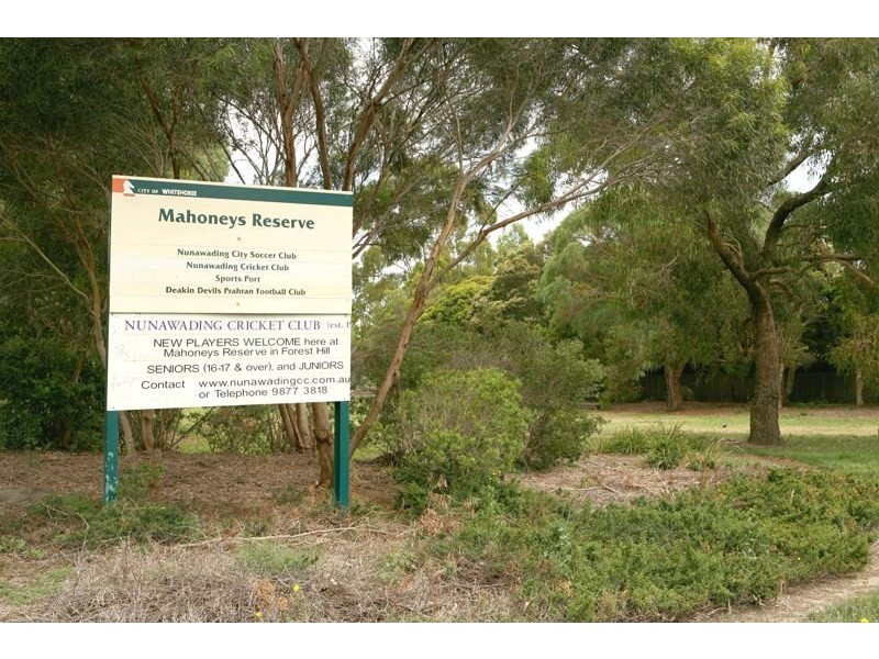 2/5 Beenak Court, Forest Hill VIC 3131