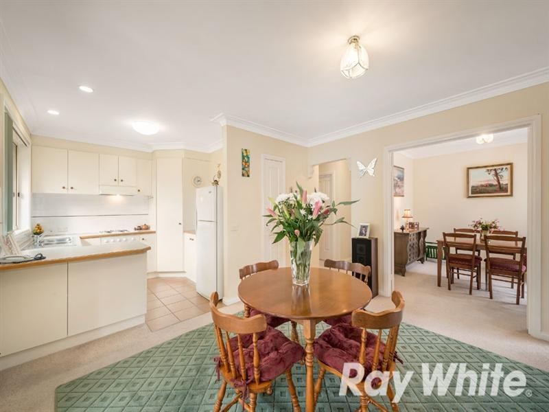 2/9 East India Avenue, Nunawading VIC 3131