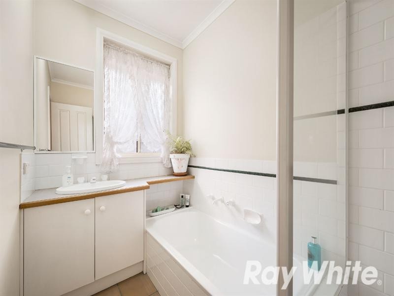 2/9 East India Avenue, Nunawading VIC 3131
