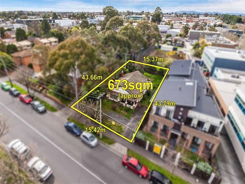 15 Station Street, Blackburn VIC 3130