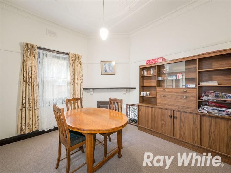 15 Station Street, Blackburn VIC 3130