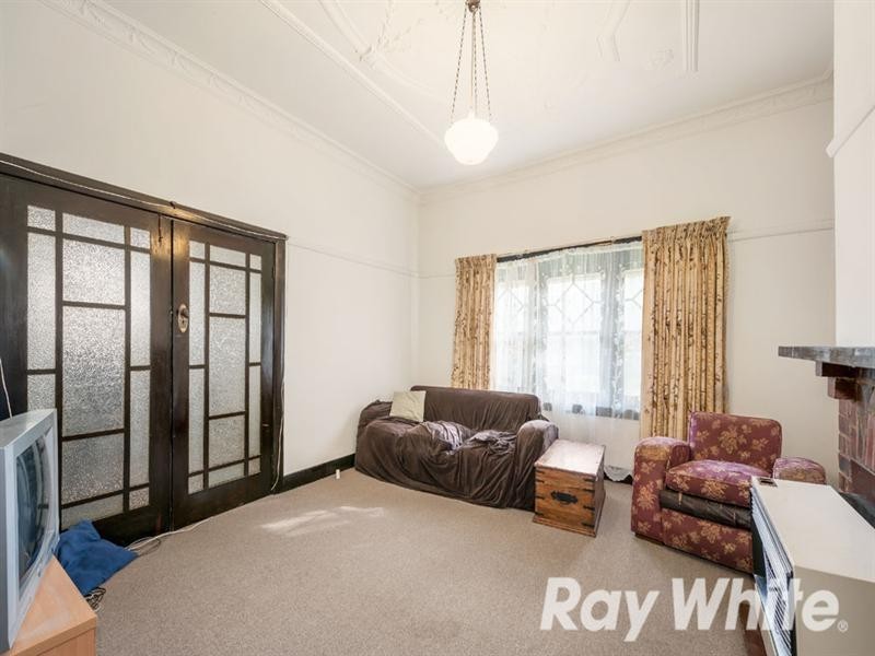 15 Station Street, Blackburn VIC 3130