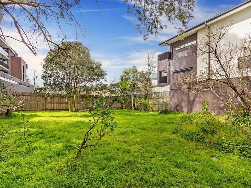 15 Station Street, Blackburn VIC 3130