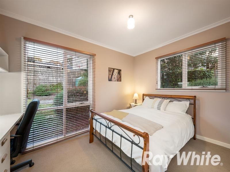 24 Centre Road, Vermont VIC 3133