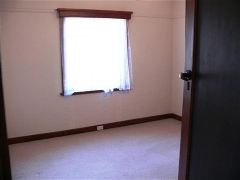 28 Linden Street, Blackburn VIC 3130