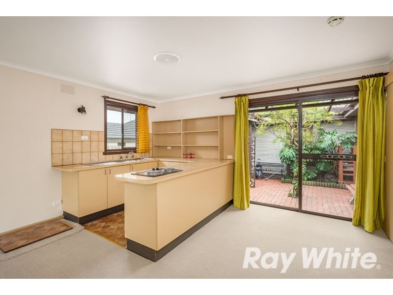 2/15 Begonia Street, Box Hill South VIC 3128