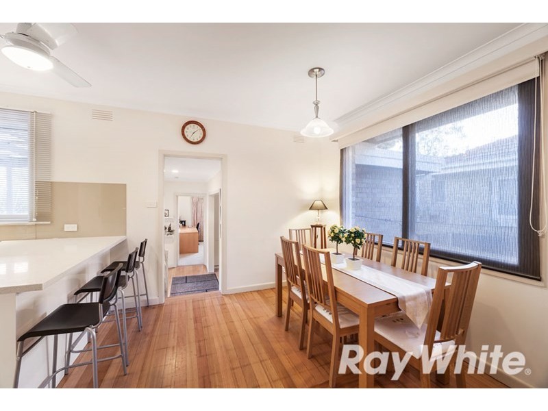 24 Kulnine Avenue, Mitcham VIC 3132