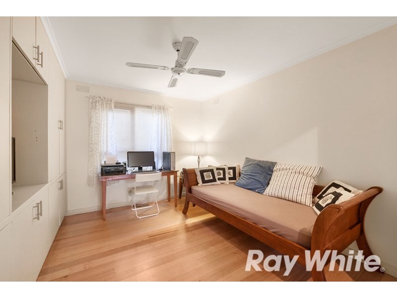 24 Kulnine Avenue, Mitcham VIC 3132