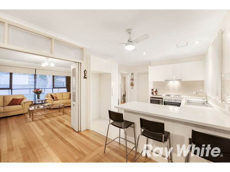 24 Kulnine Avenue, Mitcham VIC 3132