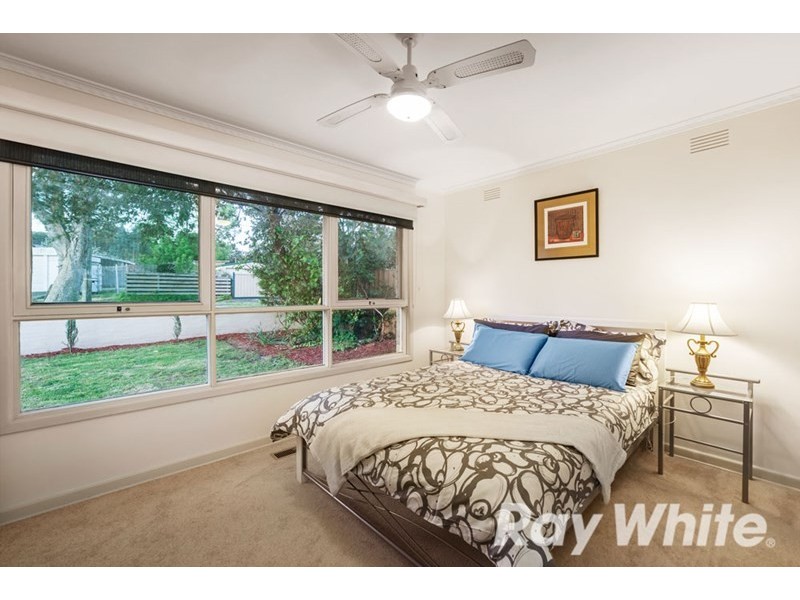 24 Kulnine Avenue, Mitcham VIC 3132