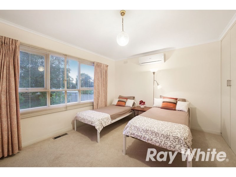 24 Kulnine Avenue, Mitcham VIC 3132