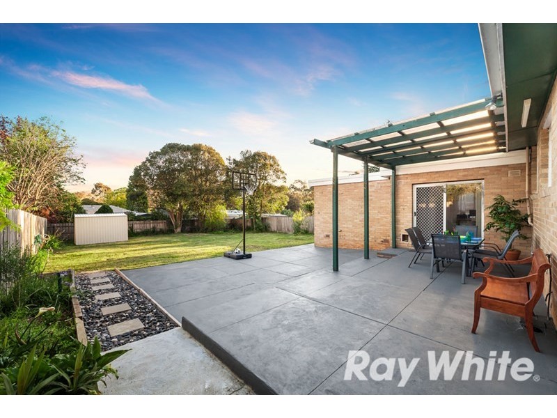 24 Kulnine Avenue, Mitcham VIC 3132