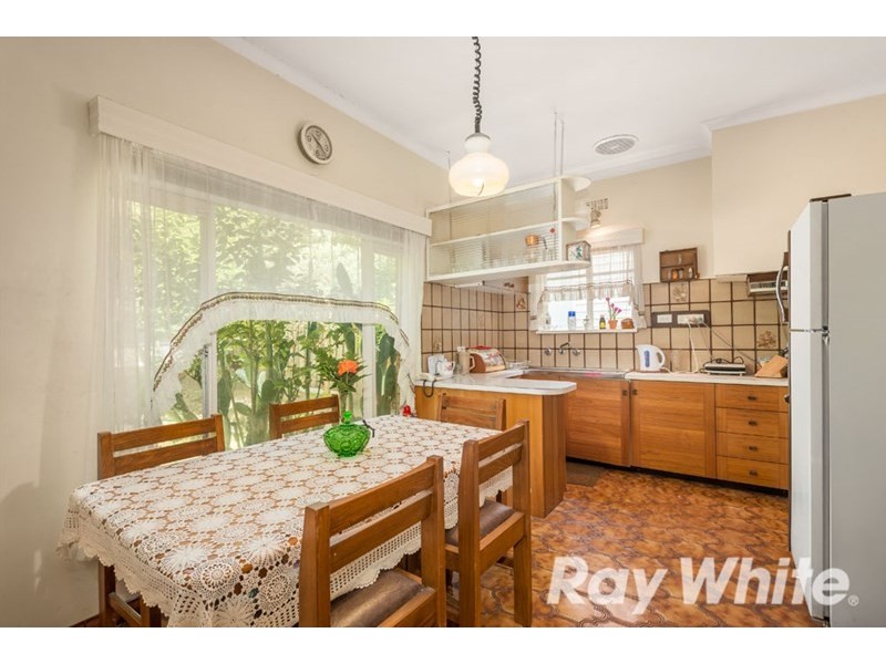 354 Middleborough Road, Blackburn VIC 3130
