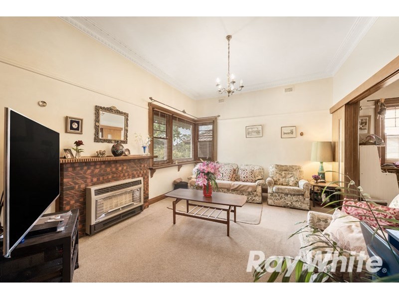 11 Nerissa Street, Glen Iris VIC 3146