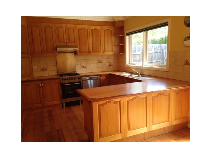 8 Majtilis Street, Blackburn North VIC 3130