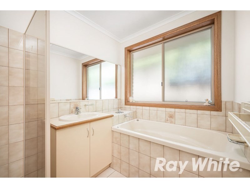 2/12 Donald Street, Blackburn South VIC 3130