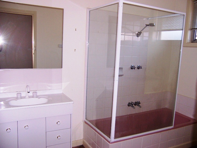 3/2 Avonhurst Drive, Glen Waverley VIC 3150