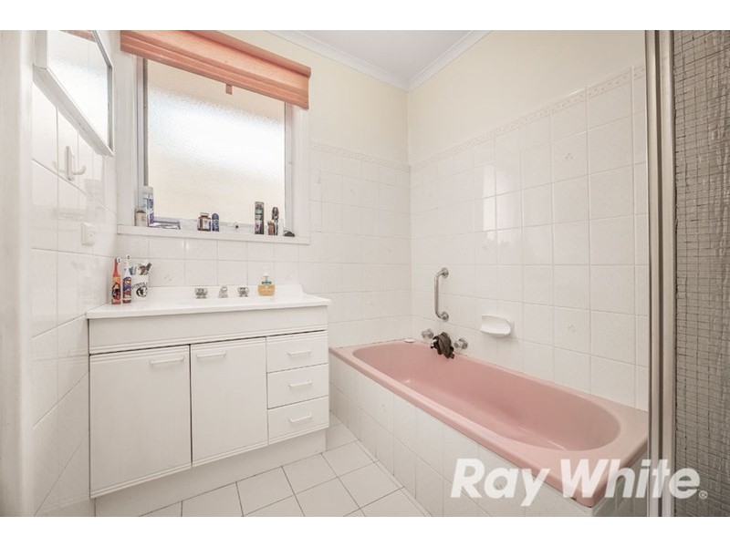 18 South Parade, Blackburn VIC 3130