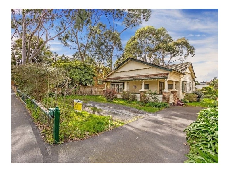 15 Station Street, Blackburn VIC 3130