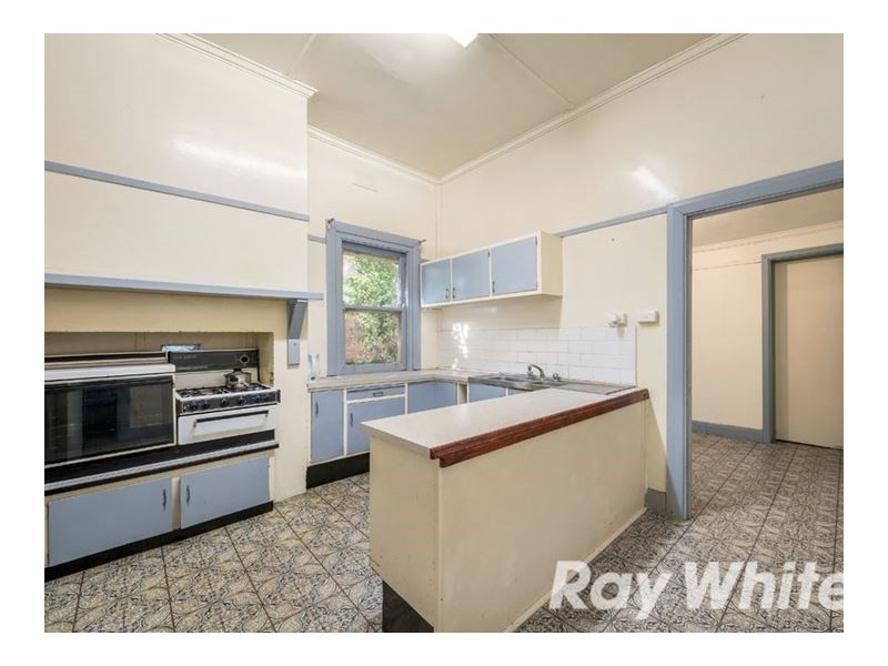 15 Station Street, Blackburn VIC 3130