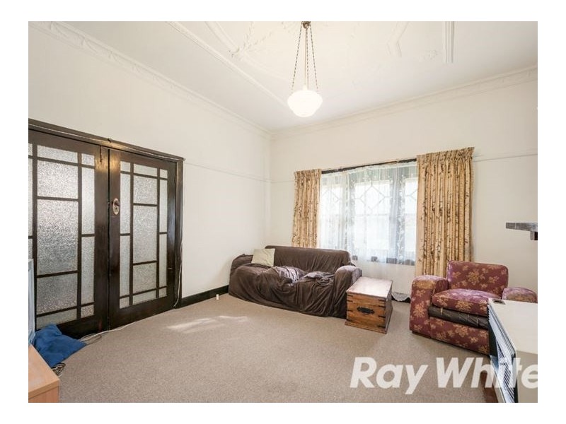 15 Station Street, Blackburn VIC 3130