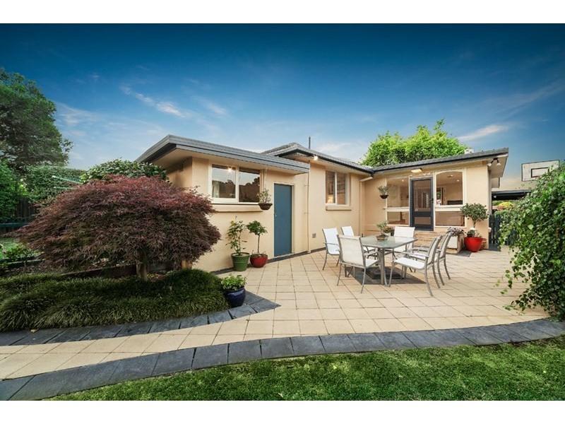 24 Wildwood Avenue, Vermont South VIC 3133