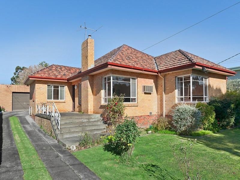 2 Wilton Street, Blackburn North VIC 3130