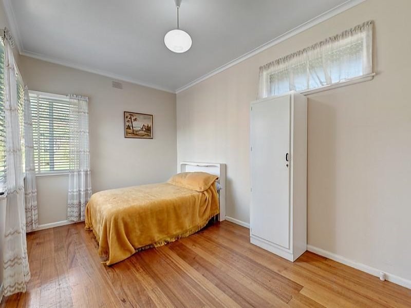 2 Wilton Street, Blackburn North VIC 3130