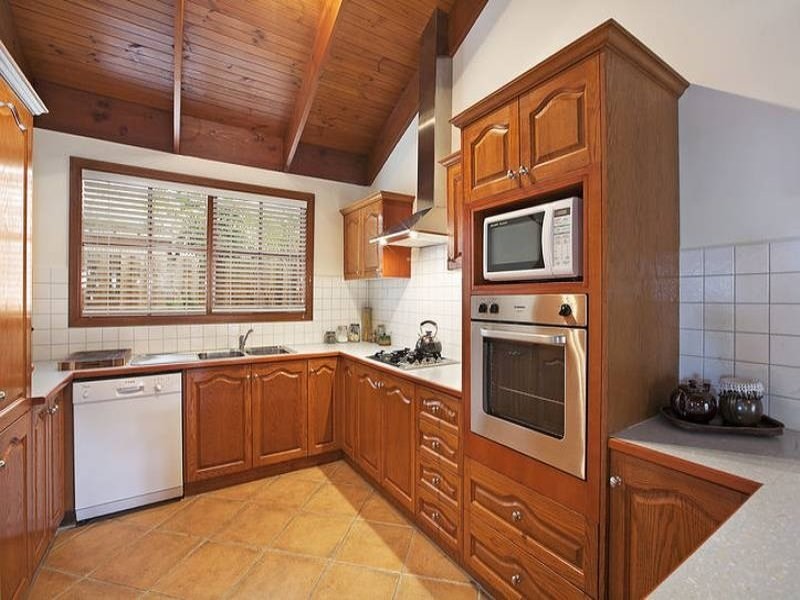 31 Guildford Drive, Doncaster East VIC 3109