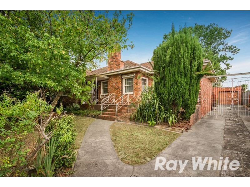 18 Edwards Street, Burwood VIC 3125