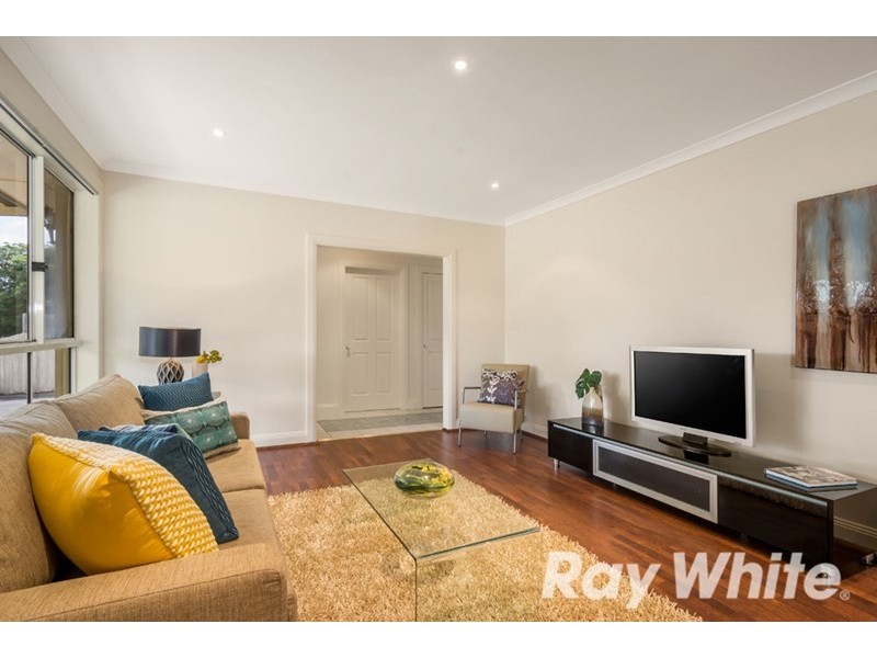 3 Winston Court, Blackburn South VIC 3130