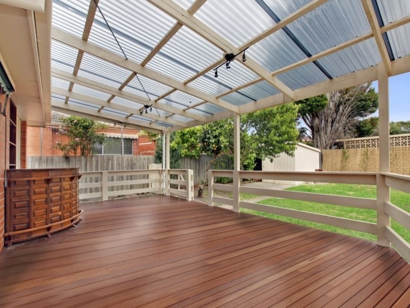 41 Caroline Crescent, Blackburn North VIC 3130