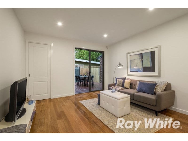 1/8 Loddon Street, Box Hill North VIC 3129