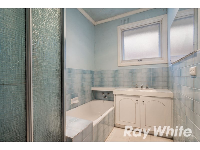 42 Barry Road, Burwood East VIC 3151