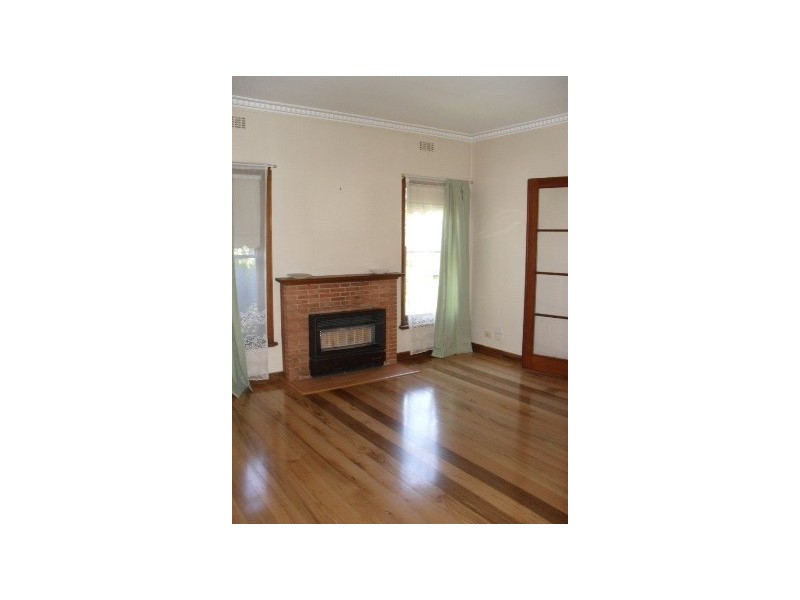 13 Summit Road, Burwood VIC 3125