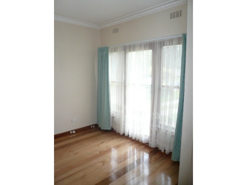 13 Summit Road, Burwood VIC 3125