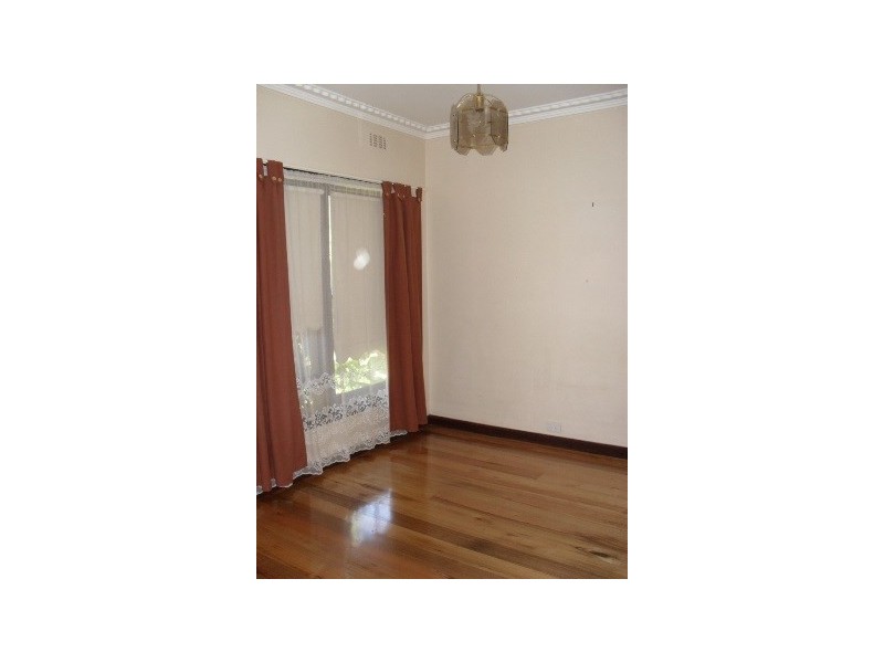 13 Summit Road, Burwood VIC 3125