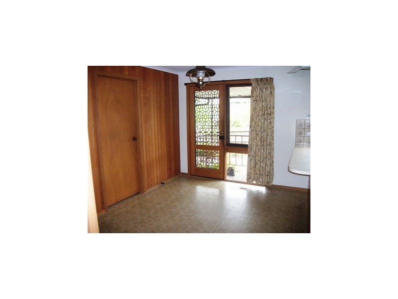 8/11-15 Redhill Avenue, Burwood East VIC 3151