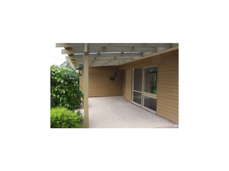 2 Almer Avenue, Blackburn VIC 3130