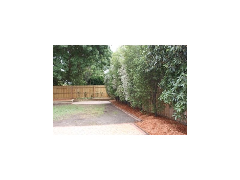 2 Almer Avenue, Blackburn VIC 3130