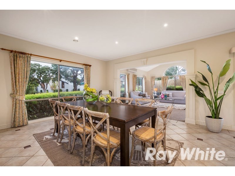 28 Elonara Road, Vermont South VIC 3133