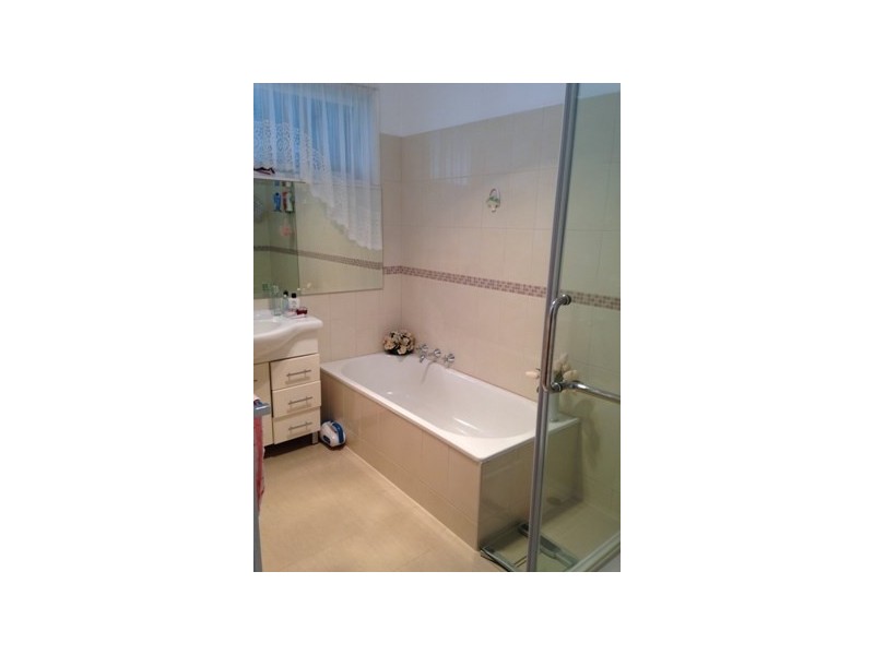 49 Newhaven Road, Burwood East VIC 3151