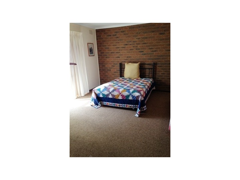 49 Newhaven Road, Burwood East VIC 3151