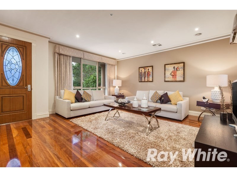 1/12 Derby Street, Blackburn VIC 3130