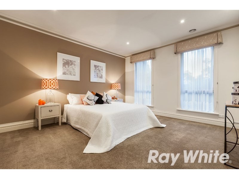 1/12 Derby Street, Blackburn VIC 3130