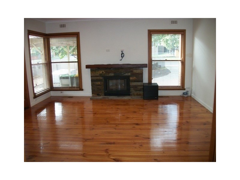 16 Pakenham Street, Blackburn VIC 3130