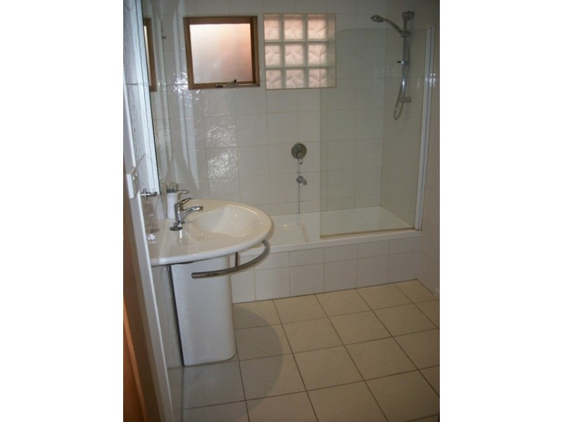 16 Pakenham Street, Blackburn VIC 3130