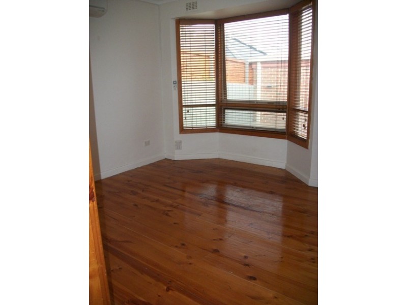 16 Pakenham Street, Blackburn VIC 3130