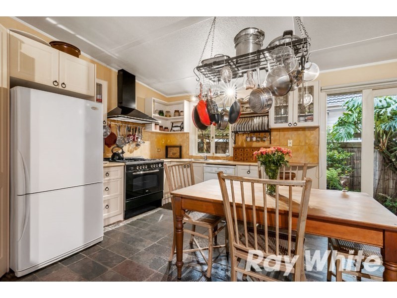 102 Koonung Road, Blackburn North VIC 3130